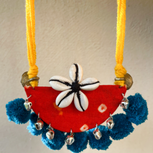 VIBRANT BANDHANI COWRIE NECKLACE
