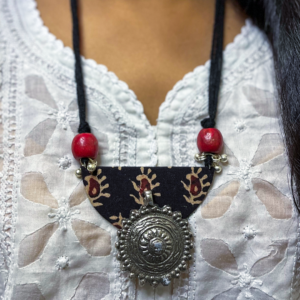 RUSTIC AJRAKH NECKLACE