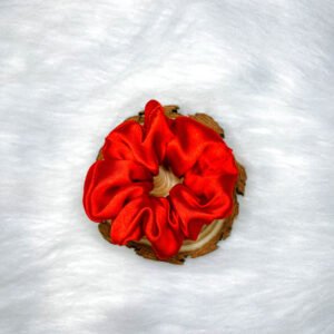 SCARLET SATIN SCRUNCHIE